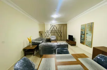 Apartment - 2 Bedrooms - 2 Bathrooms for rent in Fereej Bin Mahmoud - Doha