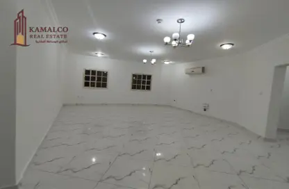 Apartment - 2 Bedrooms - 2 Bathrooms for rent in Al Mansoura - Al Mansoura - Doha