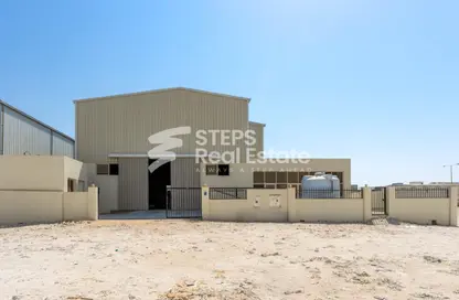 Warehouse - Studio - 2 Bathrooms for rent in East Industrial Street - Birkat Al Awamer - Al Wakra