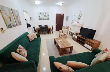 Apartment - 1 Bedroom - 1 Bathroom for rent in Umm Ghuwailina 4 - Umm Ghuwailina - Doha