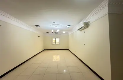 Apartment - 3 Bedrooms - 2 Bathrooms for rent in Fereej Bin Mahmoud South - Fereej Bin Mahmoud - Doha