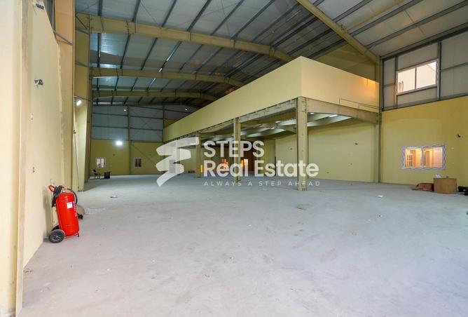 Warehouse - Studio for rent in Al Khor - Al Khor