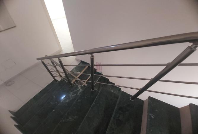 1001860 - Property Image 2