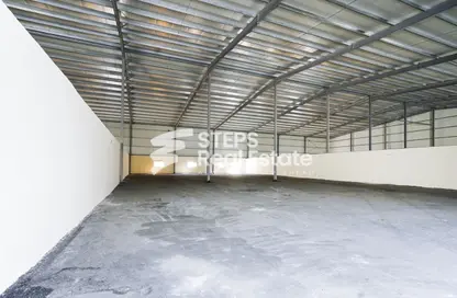 Warehouse - Studio for rent in East Industrial Street - Birkat Al Awamer - Al Wakra