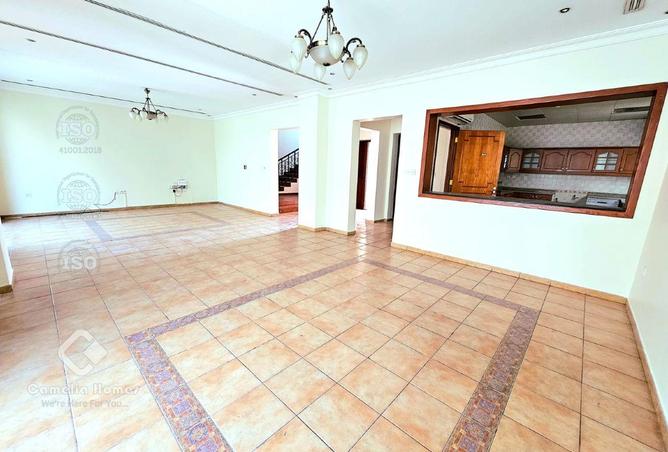 934510 - Property Image 2