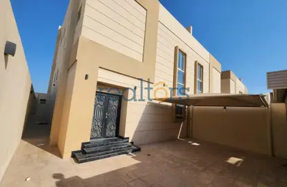 Villa - 5 Bedrooms - 6 Bathrooms for rent in Al Thumama - Al Thumama - Doha