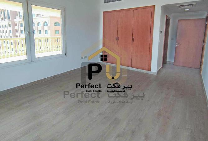 696235 - Property Image 2