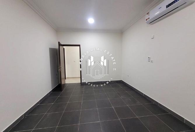 998881 - Property Image 3