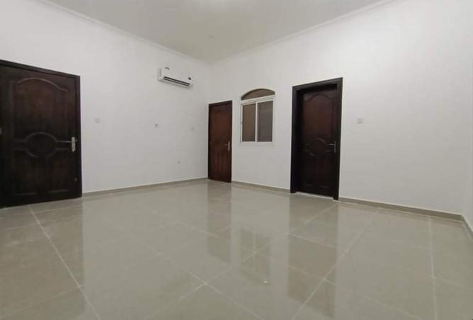 905583 - Property Main Image