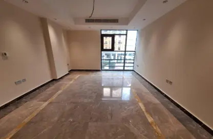 Apartment - 2 Bedrooms - 2 Bathrooms for rent in The Pearl Island - Doha