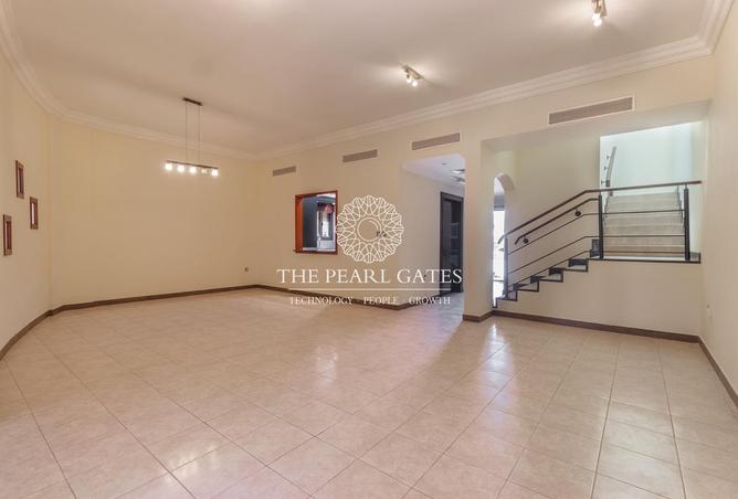 991821 - Property Image 3