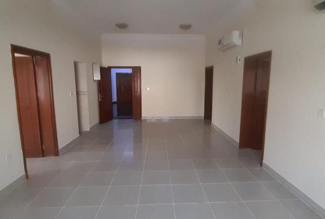 965582 - Property Image 2