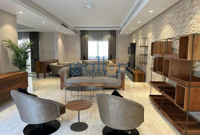 967219 - Property Image 3