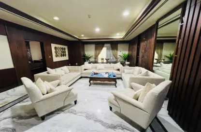 Apartment - 1 Bedroom - 2 Bathrooms for sale in West Porto Drive - Porto Arabia - The Pearl Island - Doha Apartment - 1 Bedroom - 2 Bathrooms for sale in West Porto Drive - Porto Arabia - The Pearl Island - Doha