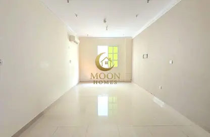 Apartment - 2 Bedrooms - 2 Bathrooms for rent in Muntazah 7 - Al Muntazah - Doha