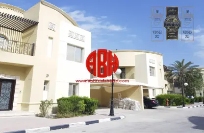 مجمع سكني - 4 غرف نوم - 5 حمامات للايجار في مجمع الفنار - الوعب - الوعب - الدوحة