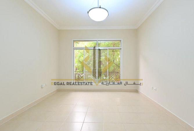 930523 - Property Image 3