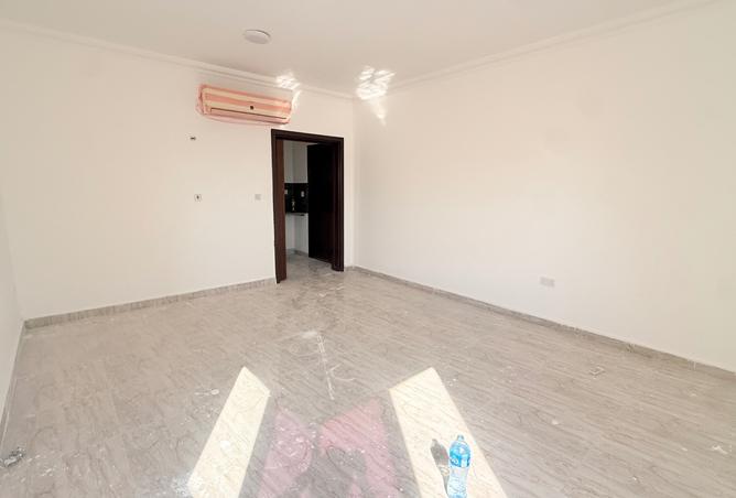 1003223 - Property Image 3