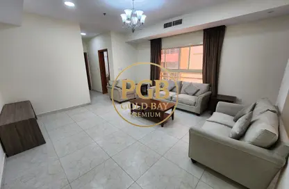 Apartment - 2 Bedrooms - 2 Bathrooms for rent in Anas Street - Fereej Bin Mahmoud North - Fereej Bin Mahmoud - Doha