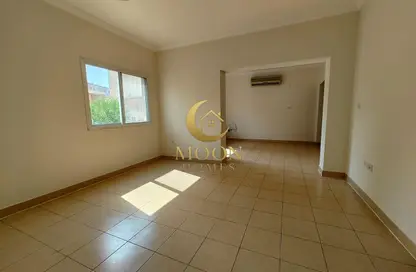 Apartment - 2 Bedrooms - 3 Bathrooms for rent in Umm Ghwailina Comm - Umm Ghuwalina - Umm Ghuwailina - Doha Apartment - 2 Bedrooms - 3 Bathrooms for rent in Umm Ghwailina Comm - Umm Ghuwalina - Umm Ghuwailina - Doha