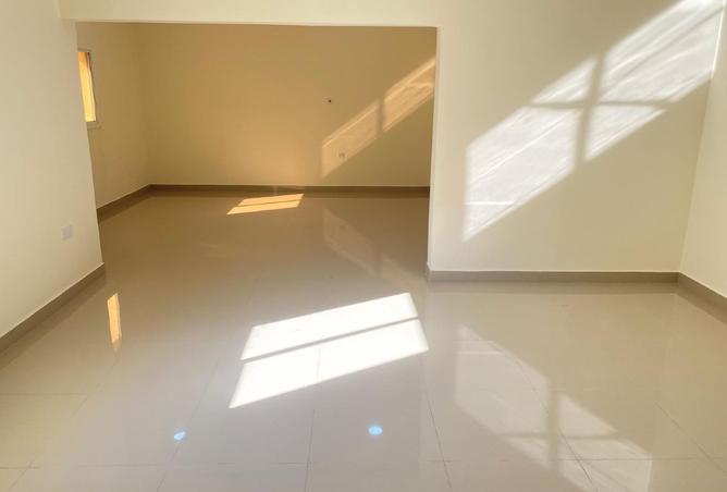 1002940 - Property Main Image