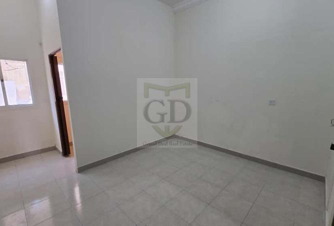 952869 - Property Main Image