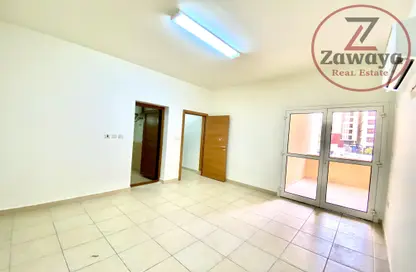 Apartment - 3 Bedrooms - 3 Bathrooms for rent in Al Kahraba - Msheireb Downtown Doha - Doha