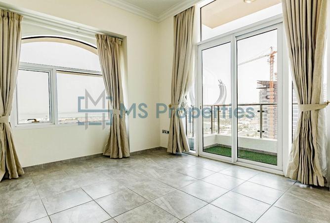 998171 - Property Image 2