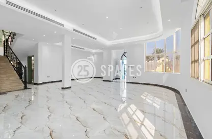 فيلا - 5 غرف نوم - 4 حمامات للايجار في فلل واست باي لاغون - وست باي لاجون - بحيرة وست لاجون - الدوحة