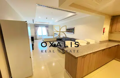 Apartment - Studio - 1 Bathroom for rent in Tower 13 - Porto Arabia - The Pearl Island - Doha