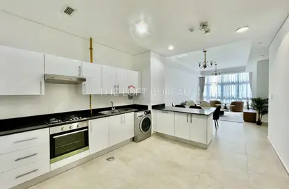 Apartment - 2 Bedrooms - 3 Bathrooms for sale in Marina Tower 21 - Marina District - Lusail