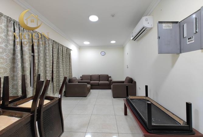 985260 - Property Main Image