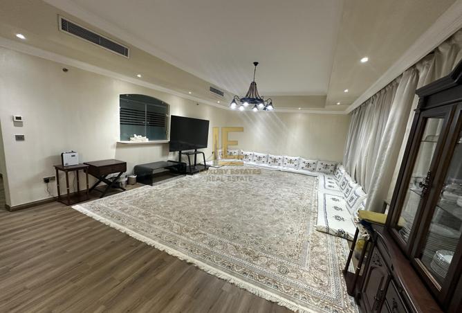 1006067 - Property Image 3