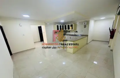 شقة - 3 غرف نوم - 2 حمامات للايجار في فريج كليب - الدوحة