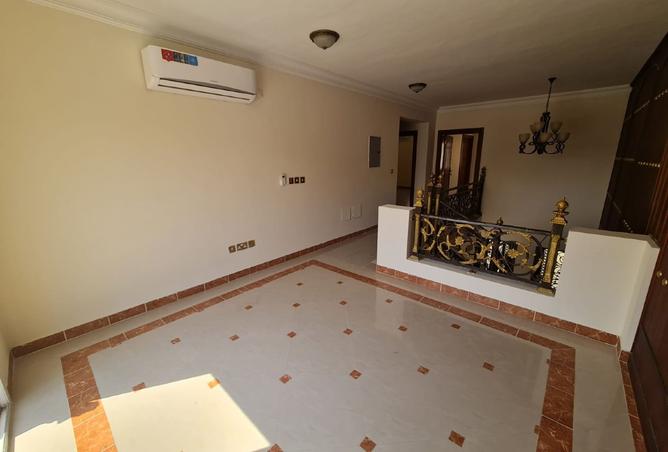 944294 - Property Image 2
