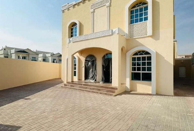 1005772 - Property Image 2