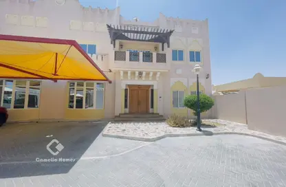 Apartment - 4 Bedrooms - 6 Bathrooms for rent in West Bay - West Bay - Doha
