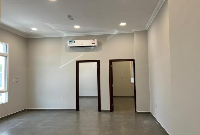 938186 - Property Image 2