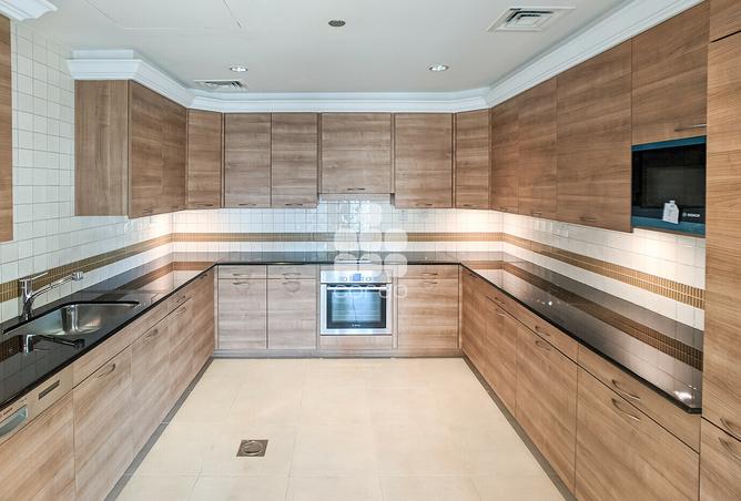 933695 - Property Image 2