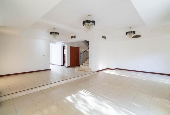 967120 - Property Image 3