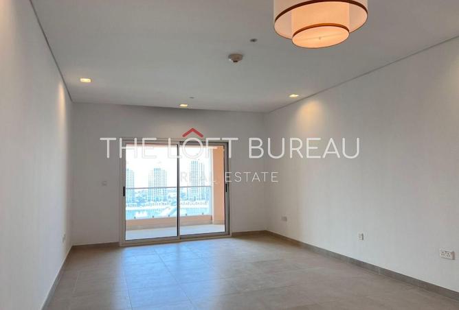 989136 - Property Image 2