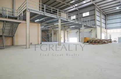 Warehouse - Studio - 2 Bathrooms for rent in East Industrial Street - Birkat Al Awamer - Al Wakra