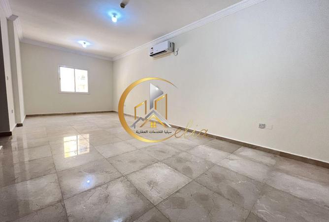 947323 - Property Image 2