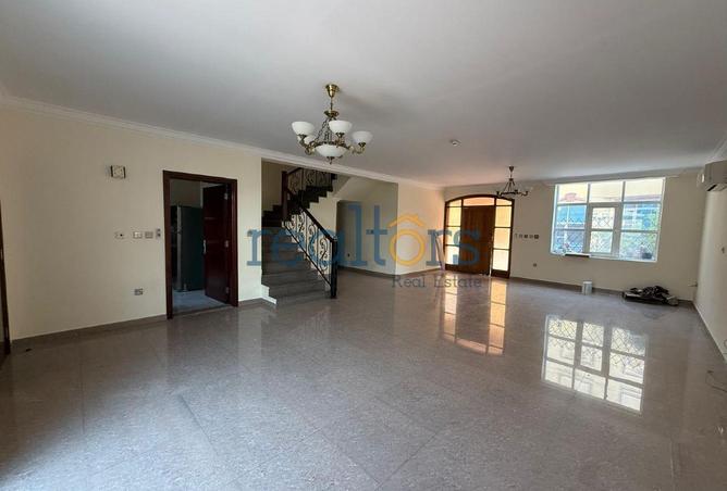 946844 - Property Image 3
