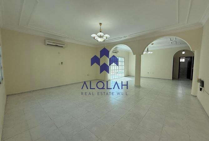 979824 - Property Main Image