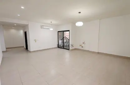 شقة - 2 غرف نوم - 2 حمامات للايجار في شارع انس - فريج بن محمود الشمالي - فريج بن محمود - الدوحة