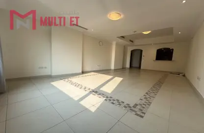 Apartment - 1 Bedroom - 2 Bathrooms for rent in West Porto Drive - Porto Arabia - The Pearl Island - Doha