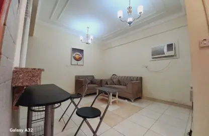 Apartment - 1 Bedroom - 1 Bathroom for rent in Umm Ghwailina Comm - Umm Ghuwalina - Umm Ghuwailina - Doha