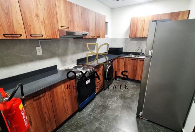 940608 - Property Image 3