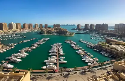 Apartment - 2 Bedrooms - 3 Bathrooms for rent in Tower 13 - Porto Arabia - The Pearl Island - Doha